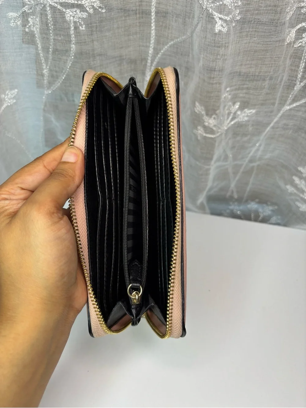 Victoria’s Secret Large Zip Around Wallet in Orchid Blush Gold Hardware - Picture 9 of 9